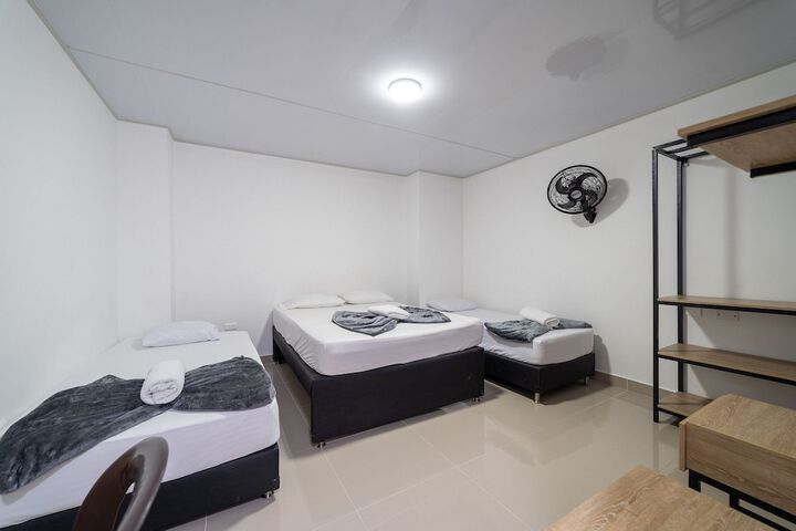Room 74 of 122