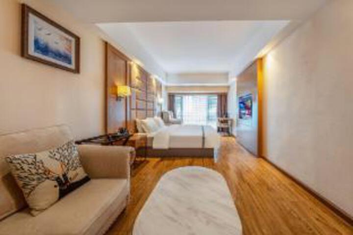 Room 21 of 23
