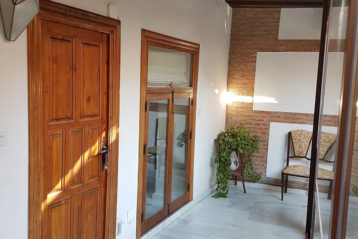 Room 13 of 23