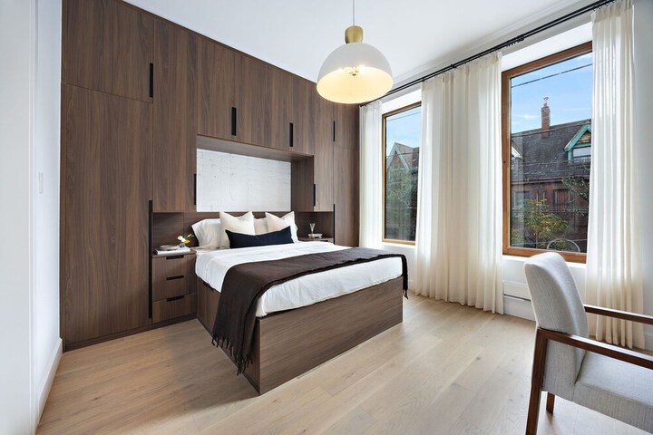 Room 19 of 65