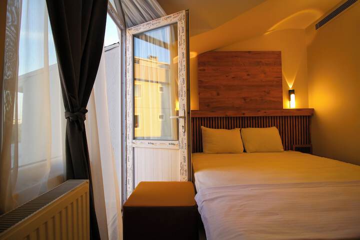 Room 15 of 59