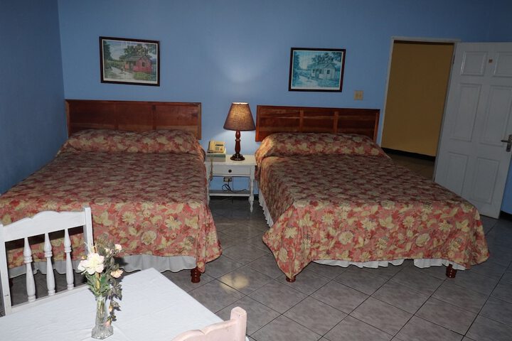 Room 7 of 44