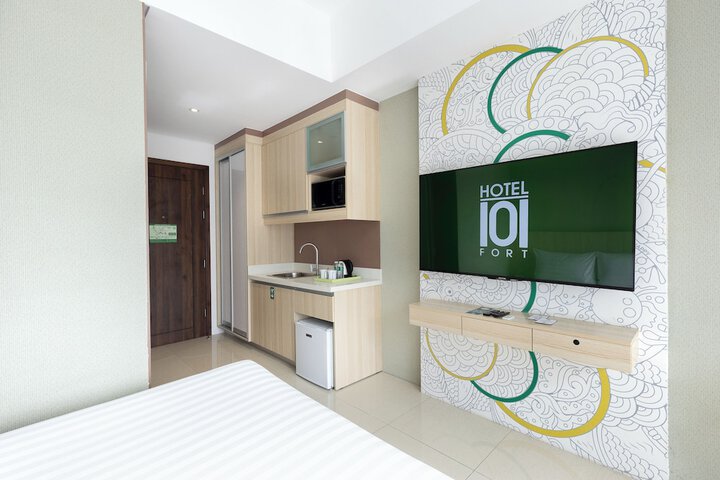 Room 8 of 29