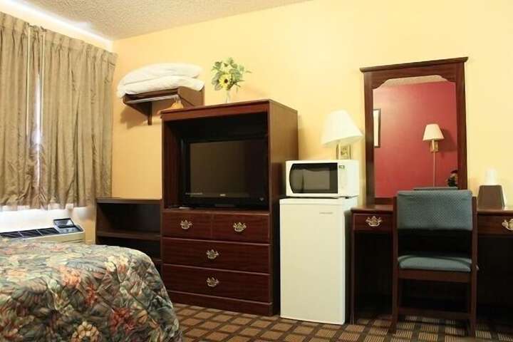Room 21 of 42