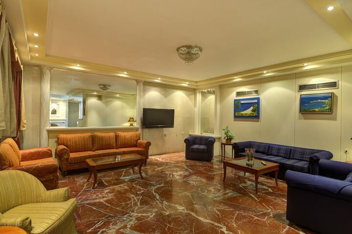 Guest Lobby