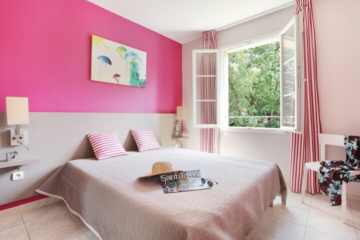 Room 2 of 19
