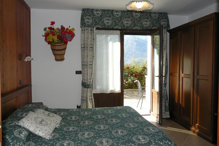 Room 18 of 85