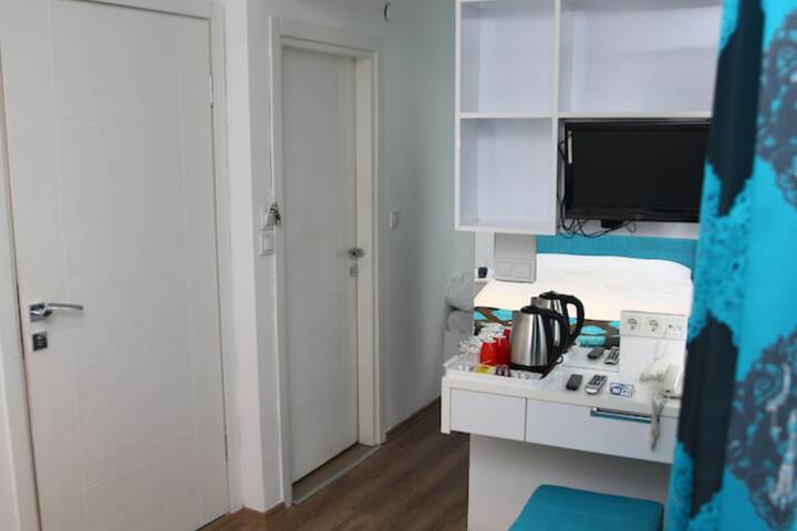 Room 9 of 41