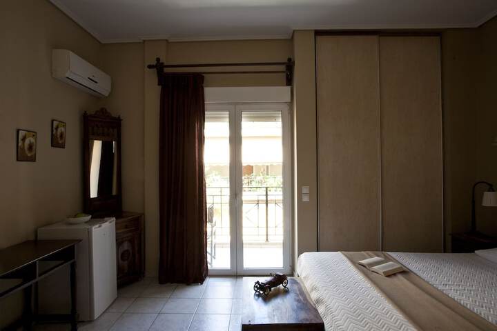 Room 18 of 31