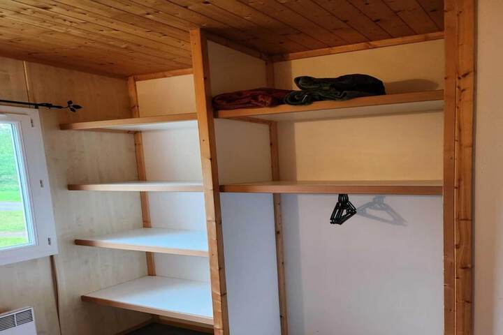 Room 6 of 35