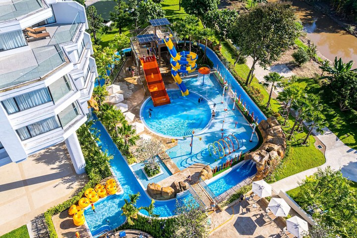 Pool 92 of 182