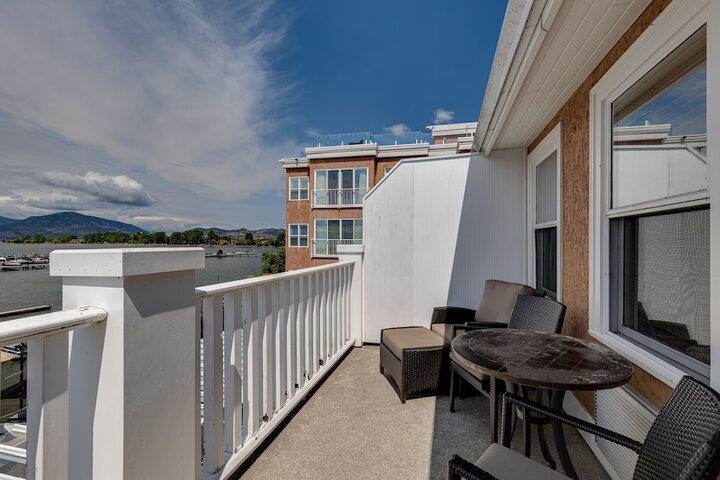 Terrace/Patio 27 of 74