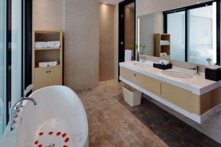 Chenmao Palace Hotel