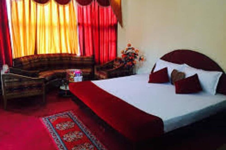 Room 14 of 20