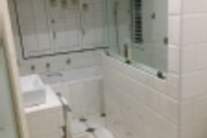 Room 29 of 216