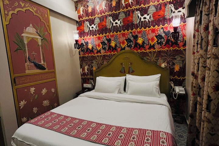 Room 55 of 167
