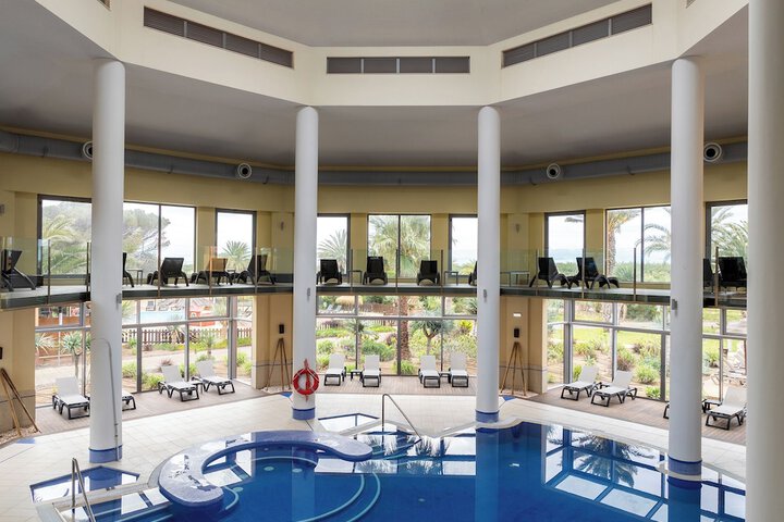 Pools & Facilities