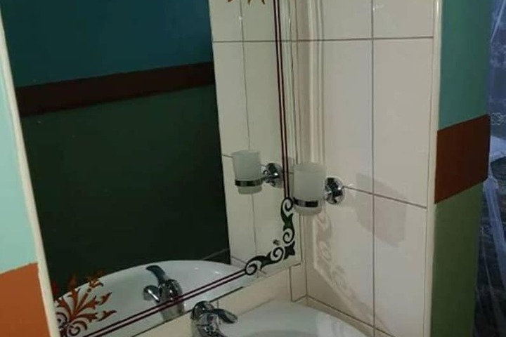 Room 14 of 22