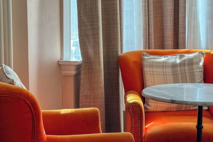 Room 25 of 156
