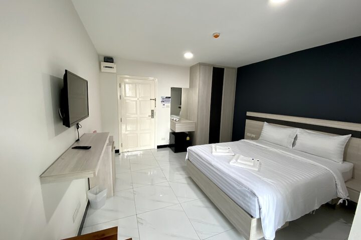 Room 6 of 29
