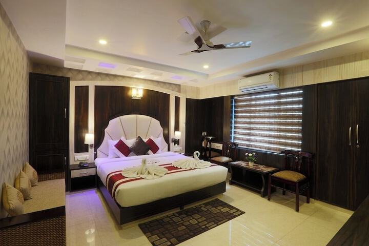 Room 15 of 26