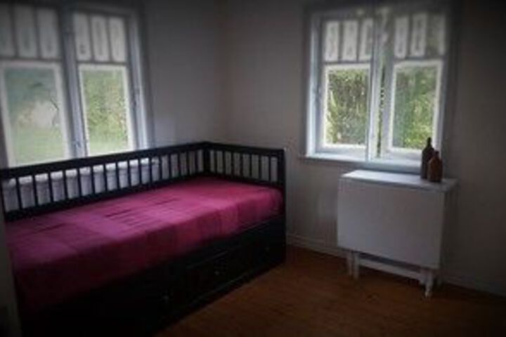 Room 63 of 122