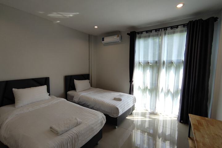 Room 16 of 23
