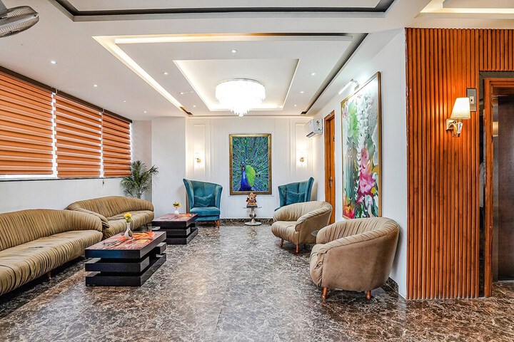 Hotel Interior 10 of 38