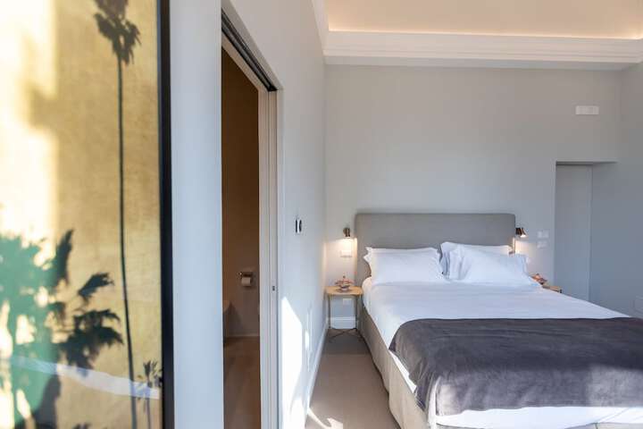 Room 7 of 46