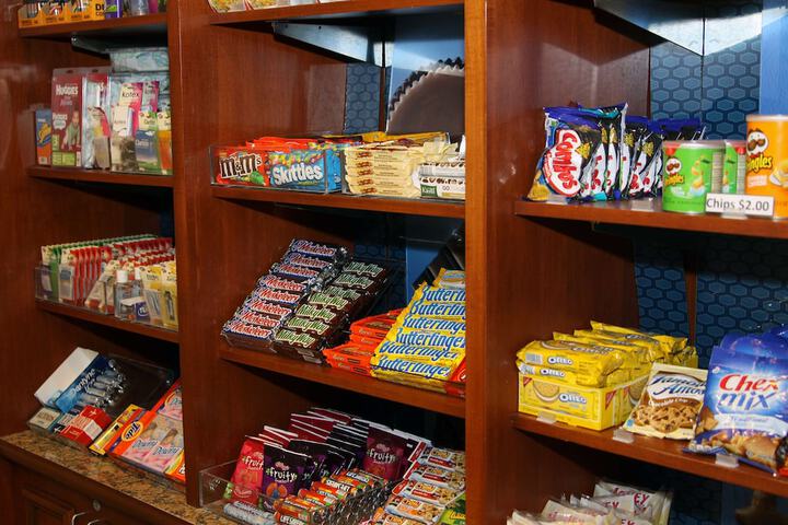 Snack bar