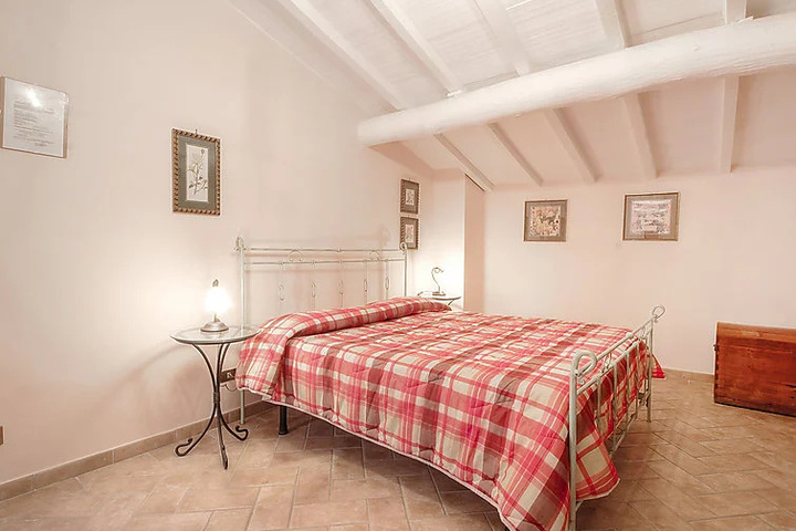 Room 2 of 15