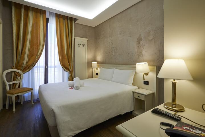 Room 20 of 59