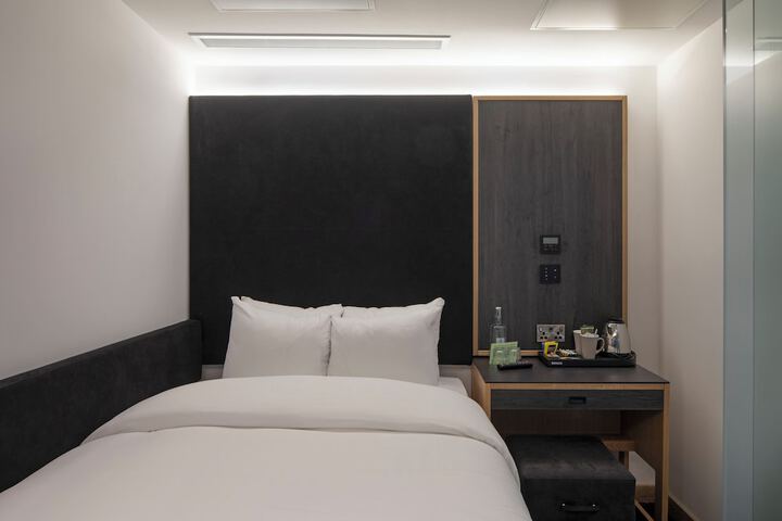Room 29 of 43