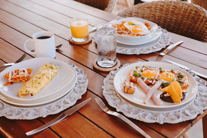Breakfast/Coffee Service 69 of 107