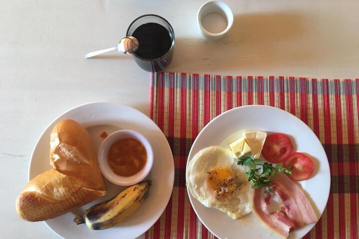 Breakfast/Coffee Service 150 of 178