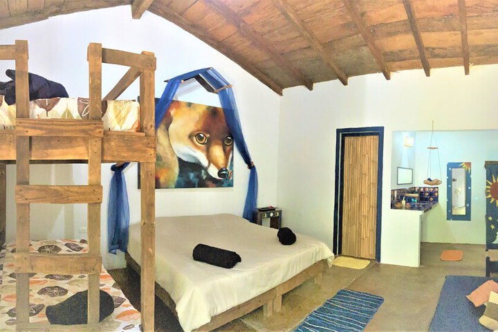 Room 7 of 42