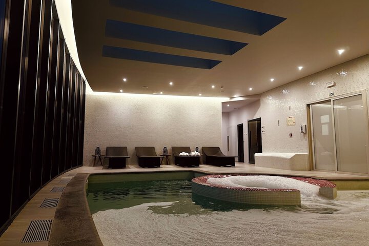 Pool 38 of 65