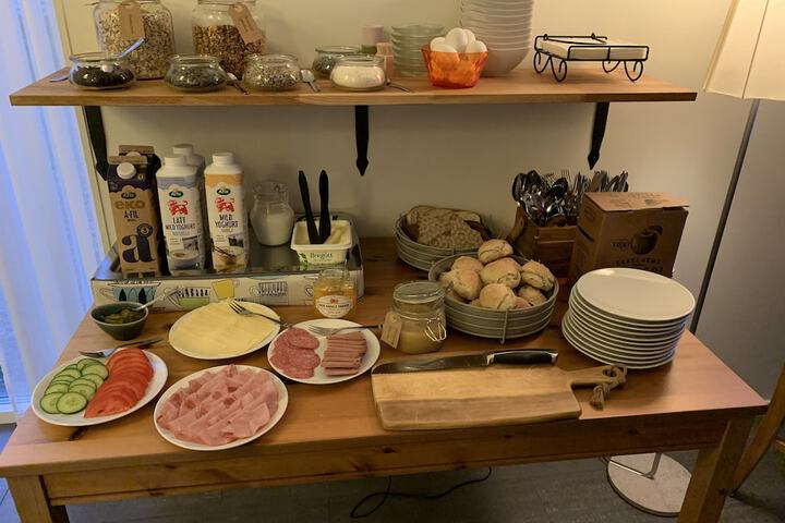 Dining 33 of 42