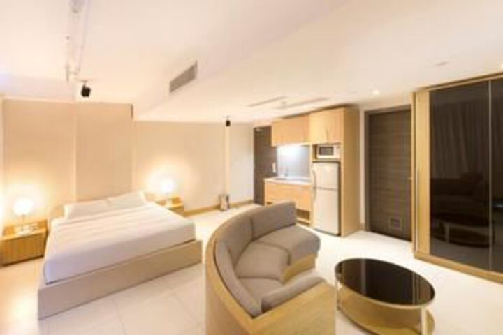Room 17 of 53