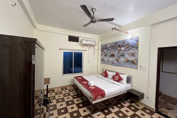 Room 4 of 24