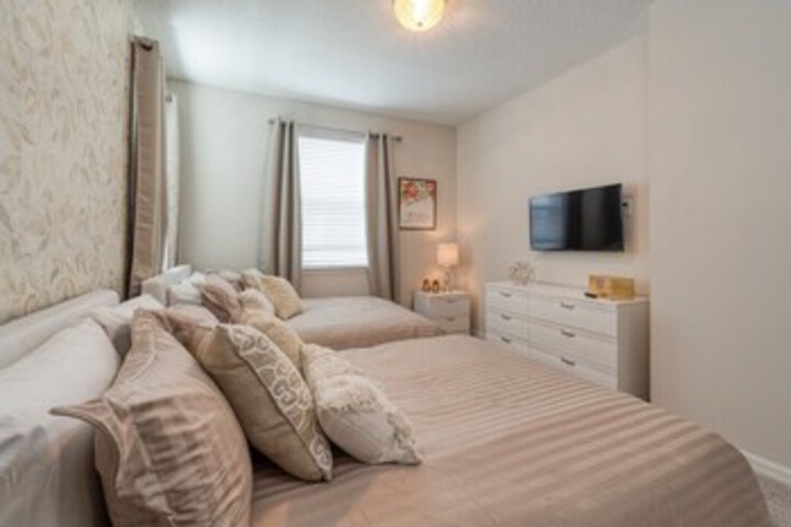 Room 187 of 225
