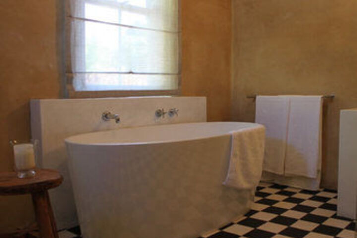 Room 3 of 10
