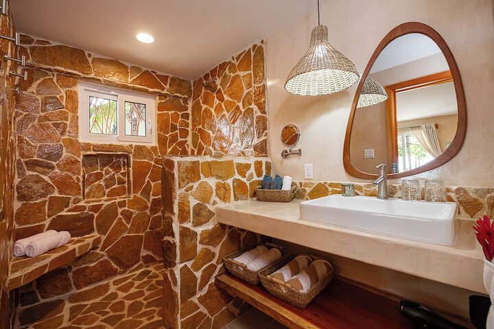 Room 89 of 136