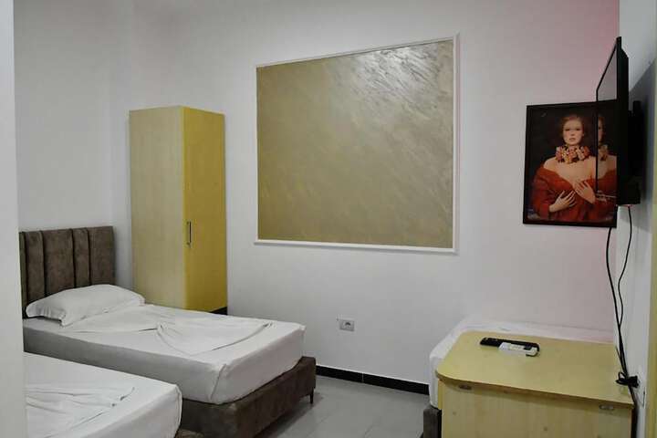 Room 41 of 65