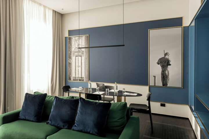 Room 37 of 105