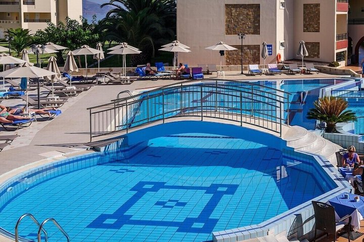 Pool 182 of 340