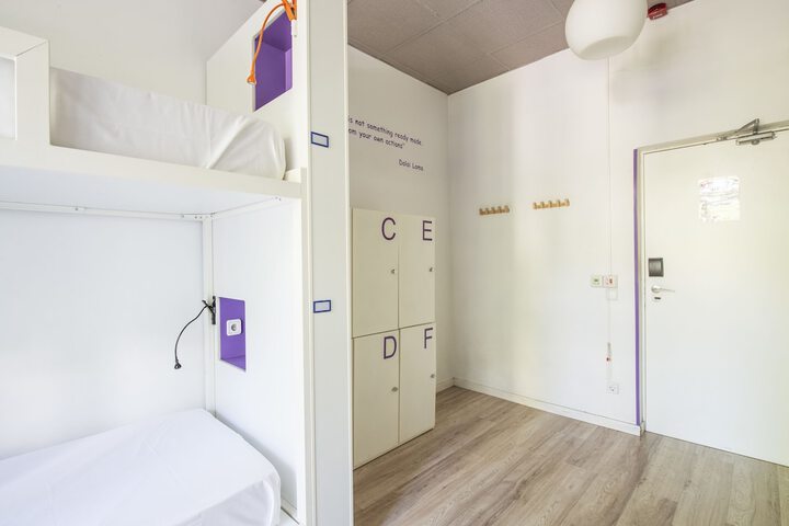 Room 30 of 113