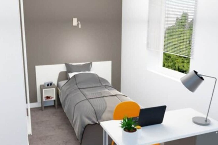 Room 7 of 25