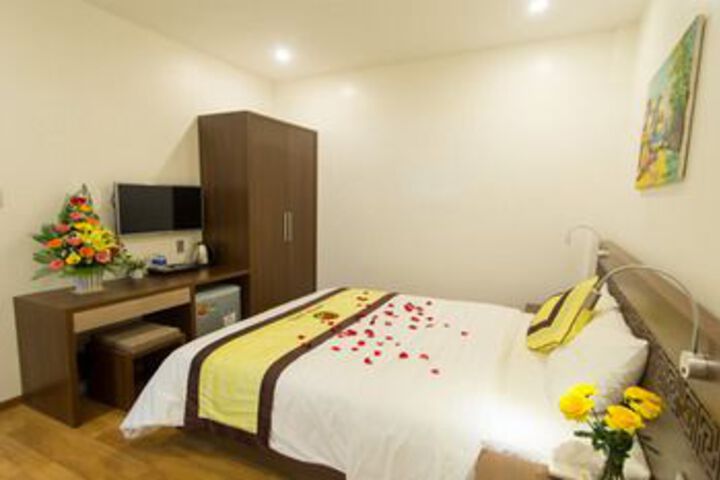 Room 15 of 21