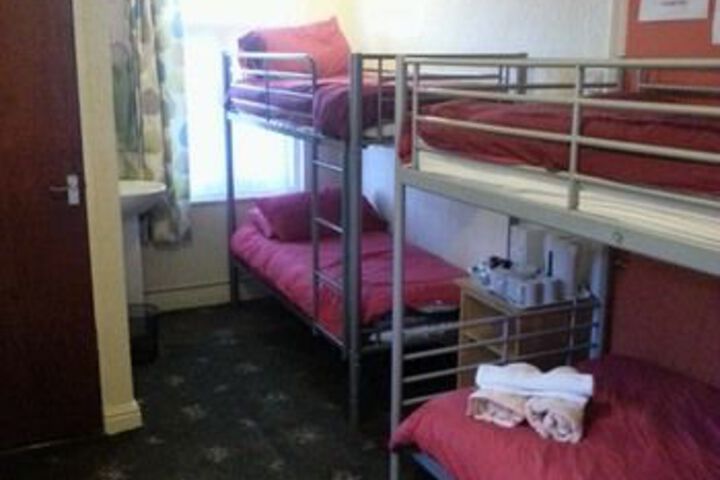 Room 107 of 149